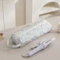 Borsa trapuntata a fiori per asciugacapelli e ferro arricciacapelli, custodia da viaggio. - Fondo Bianco Orchidea Blu
