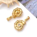 Ciondolo conchiglia zircone placcato oro per gioielli fai da te, accessori in ottone dorato. - Ciondolo a Conchiglia (T3980) / 1 Pezzo (20x11x4.7mm)