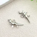 Dijes de dinosaurio plateados para hacer joyas DIY, accesorios colgantes metálicos para collares. - Pequeño Dinosaurio (B90)
