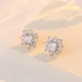 Pendientes de tuerca con circonita cúbica cuadrada brillante en acabado plateado. - Pendientes de Botón de Strass Cuadrados (E0879) / Plateado