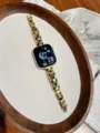 Detailansicht des luxuriösen Sternen-Metallarmbands passend für Apple Watch Serie, elegantes Design. - Passend für: S10/11 42mm / Gold