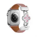 Elégant bracelet de montre en cuir rose avec charm trèfle en cristal pour Apple Watch Series 10. - Compatible: (S10/11 Gén 42mm) / Rose Fumé