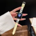 Detailansicht des stilvollen Herz und Stern Leder Metall Uhrenarmbandes für Smartwatch. - Selbstgemessen: 18mm / Gelb