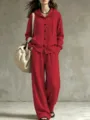 Detailansicht des roten Kapuzenjacke und Weite-Hose-Sets, lässiges Damen-Outfit aktuell. - 3XL (Große Größe) / Oberteil und Unterteil / Rot