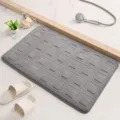 Grey memory foam bath mat with square textured design, anti-slip absorbent bathroom floor rug. - 40*60cm / Gray