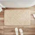 Rectangle memory foam bath mat with geometric quilted design in beige for bathroom and floor. - 40*60cm / Beige