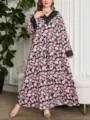 Abito lungo taglie forti con stampa floreale, scollo a V in pizzo nero e maniche. - 0039