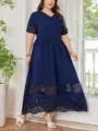 Elegante vestido midi de talla grande en azul marino con detalles de encaje y cuello en V. - 0XL / Azul marino