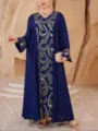 Bellissimo abito lungo blu royal taglia forte con ricamo dorato elegante manica lunga. - 0047
