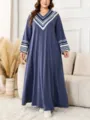 Plus Size langarm Maxikleid mit geometrischem V-Ausschnitt und gestreiften Bündchen. - 0XL / Blau