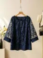 Dark blue embroidered lace three quarter sleeve plus size blouse with chic button design - Color 6