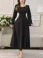 Abito maxi nero taglia forte a maniche lunghe con pizzo in vita e dettagli di perle. - 0070