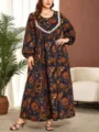 Elegantes Maxikleid für Damen in Übergröße mit langen Ärmeln und Spitzenbesatz, floral. - Stil 237