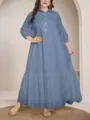 Abito lungo oversize a maniche lunghe in azzurro polvere con ricamo inglese e bottoni. - 0066