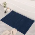 Tappetino da bagno in microfibra blu a righe, morbido antiscivolo e assorbente. - Blu Notte