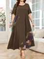 Detailansicht des braunen Patchwork-Kleids für Damen in Übergröße mit Blumenmuster. - 0XL / Braun Blumenmuster