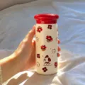 Mini tragbarer isolierter edelstahl-wasserbecher süßes cartoon-muster tragbarer becher für frauen - 200ml / Roter Pilz