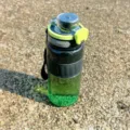 Large capacity outdoor sports water bottle, portable plastic cup with strap for gym travel. - 850ml / Trendy Green Black