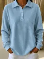 Top de manga larga tipo polo de punto gofrado azul claro detalle, corte holgado informal. - S / Azul cielo