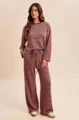 Conjunto de dos piezas de top de manga larga a rayas y pantalon ancho casual para mujer. - S / Top y Pantalones / Burdeos