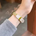 Bracelet en velours de rechange avec connecteur étoile dorée et boucle pour Apple Watch, détail. - (s10 42mm) 38mm/40mm/41mm / Peluche Étoile - Kaki avec Boucle Argentée
