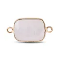 Gros plan sur le connecteur en pierre naturelle rectangulaire doré avec deux boucles détails - Cristal blanc