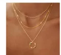 Collana a catena per clavicola multistrato placcata in oro 14K con ciondolo a torsione minimalista. - Catena a Torsione Oro
