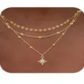 Collana a catena clavicolare in zircone stella multistrato placcata oro variante donna. - Set di tre pezzi di collana con stella a otto punte e disco in perle di riso