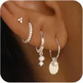 Set di orecchini a cerchio in argento con zirconi cubici e perle eleganti e chic. - Ciondolo Pezzo di Perla / 4 Pezzi Per Orecchio Singolo / Argento