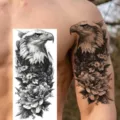 Adesivo tatuaggio temporaneo impermeabile aquila fiori braccio gamba body art design - NZ170 / 19.8x9.6CM