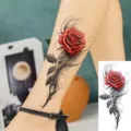 Autocollant de tatouage temporaire rose rouge avec design de vigne noire pour jambe. - Lignes de Vigne de Rose(FO370) / 15x7CM