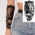 Adesivo tatuaggio temporaneo leone corona rosa, variante d'arte corporea per il braccio. - XZ006 (Leone Corona)