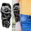 Tatuaggio temporaneo impermeabile con motivo rosa e teschio per braccia e gambe. - XZ021 (Rosa Teschio)