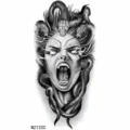 Tatuaggio temporaneo adesivo con design Medusa serpente nero bianco per body art. - NZ1320 Stile Medusa / 19.8x9.6CM