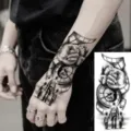 Tijdelijke tattoo sticker wateroverdracht zwart wit realistisch familie klok arm art - FO113 / 15x7CM
