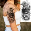 Adesivo per tatuaggio temporaneo realistico per braccio e gamba con design di aquila e fiori. - NZ1246 / 19.8x9.6CM