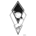 Adesivo per tatuaggio temporaneo con un design di universo geometrico e montagne. - MZ115