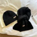 Set berretto e sciarpa in maglia nera, cappello di lana tinta unita caldo autunno inverno. - Nero