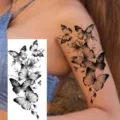 Adesivo per tatuaggio farfalla floreale nero impermeabile per braccio e gamba d'arte - Stile Farfalla Acquerello (NZ972)