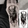 Realistische uil tijdelijke tattoo sticker met geometrische vormen voor hand en lichaam. - FO429 / 15x7CM