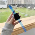 Vista dettagliata del cinturino per orologio ghiacciaio blu trasparente, Apple Watch. - Blu Trasparente