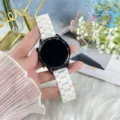 Weisses Ersatzarmband aus Harz fuer Smartwatch kompatibel mit Huawei GT Uhren Stilen. - Neu Huawei WATCH GT 3 (42mm)-20mm+HD Film*2 / Cremeweiß