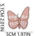 Patch brodé papillon avec design de citation inspirant pour la décoration de vêtement - Style Papillon trust the process (W25HD-08-08)