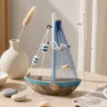 Ornamento di barca a vela in legno vintage in stile marinaro piccolo modello per la casa ufficio - Barca a Vela Blu Vintage con Rete e Gabbiano