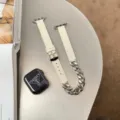 Elegantes Leder- und Metallketten-Ersatzarmband kompatibel mit Apple Watch Accessoire. - 38mm/40mm/41mm / Off-White