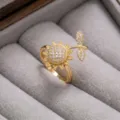 Anillo de girasol dorado con circonita cúbica brillante, elegante joya floral para dedo. - Anillo Abierto (J0224) / Girasol Dorado