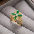 Anillo de flor verde chapado en oro exquisito con circonita cúbica brillante para mujeres. - Anillo (J0457) / Verde