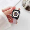 Vista dettagliata dell'elegante cinturino di ricambio in pelle bicolore Apple Watch. - Universale 38mm/40mm/41mm / Bianco-Viola