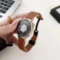 Genuine leather watch strap compatible with smartwatches, stylish litchi grain design with buckle. - 20mm / Red Brown
