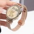 Bracelet de montre connectée élégant en acier inoxydable milanais or rose, détail. - Interface Personnalisée (18mm) / Magnétique - Or rose